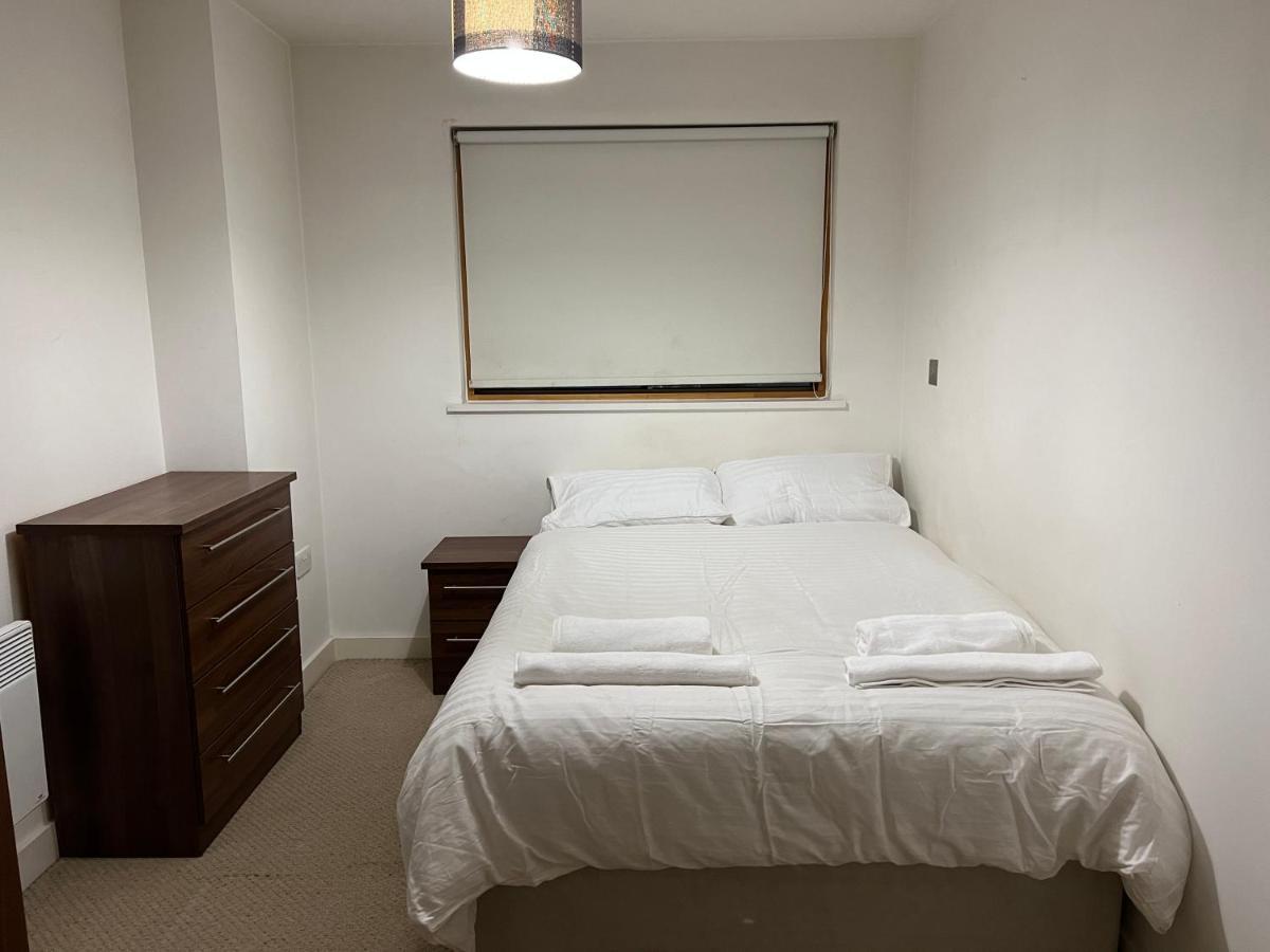 Bigkings Stylish 2 Bedroom Apartment With Free On Street Parking Manchester Extérieur photo